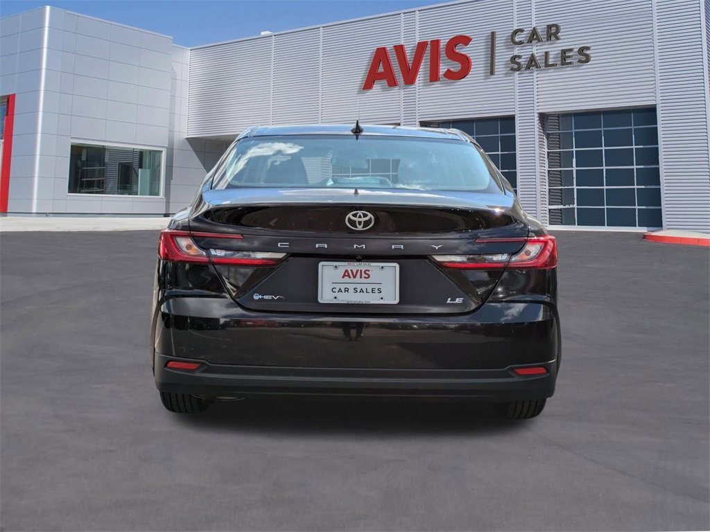 Used 2025 Toyota Camry LE image 7