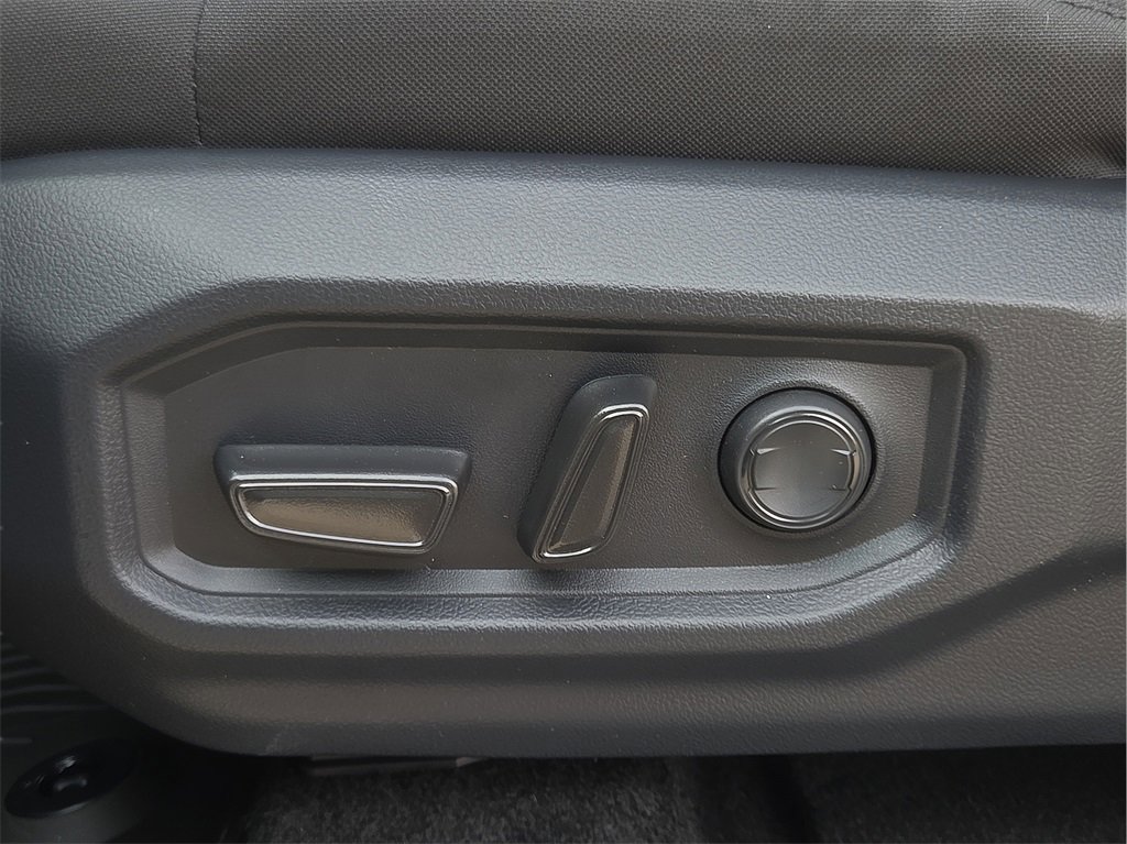 New 2026 Toyota Tundra SR5 image 18