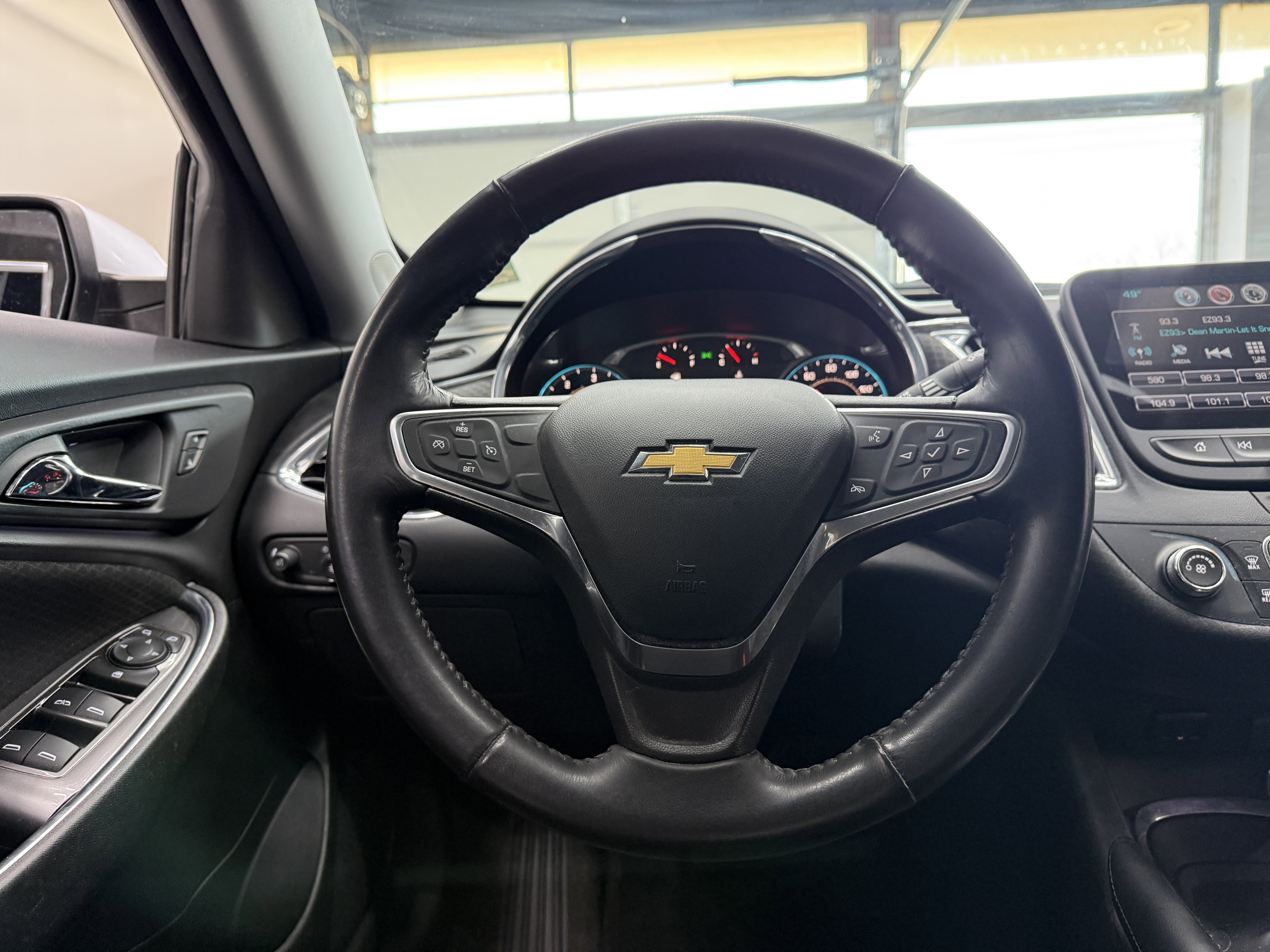 Used 2018 Chevrolet Malibu LT image 13