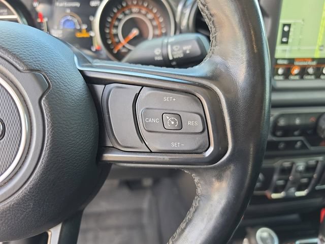 Used 2020 Jeep Gladiator Overland AWD/4WD image 32
