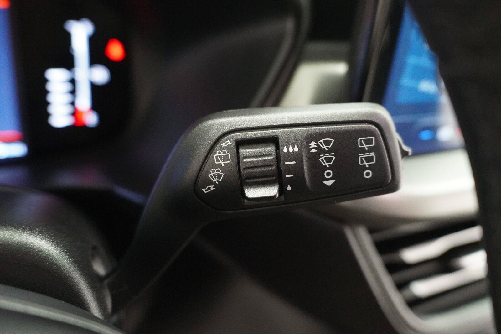 Used 2024 Ford Escape Active w/ Tech Pack #1 FWD image 11