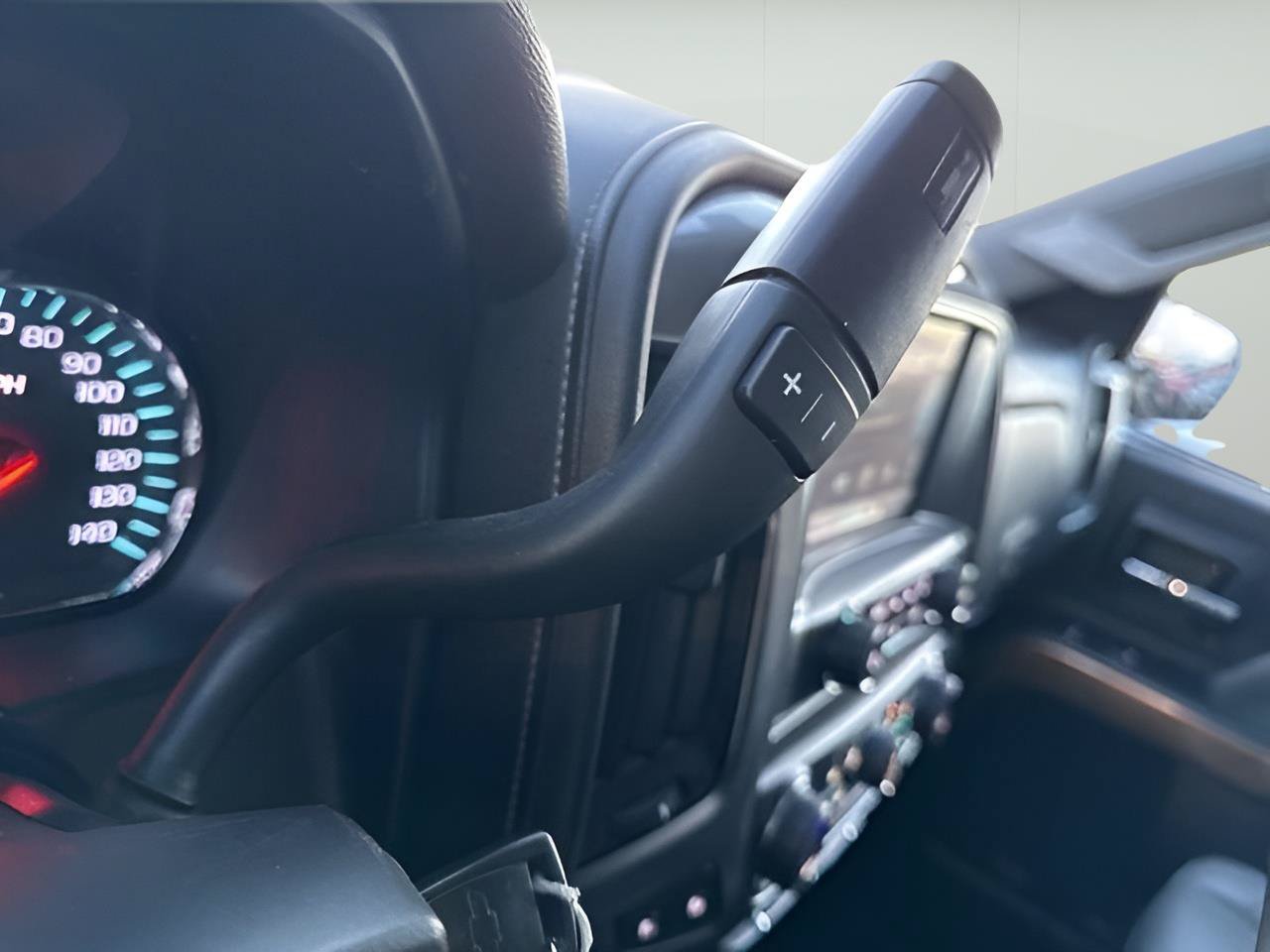 Used 2014 Chevrolet Silverado 1500 LTZ AWD/4WD image 31