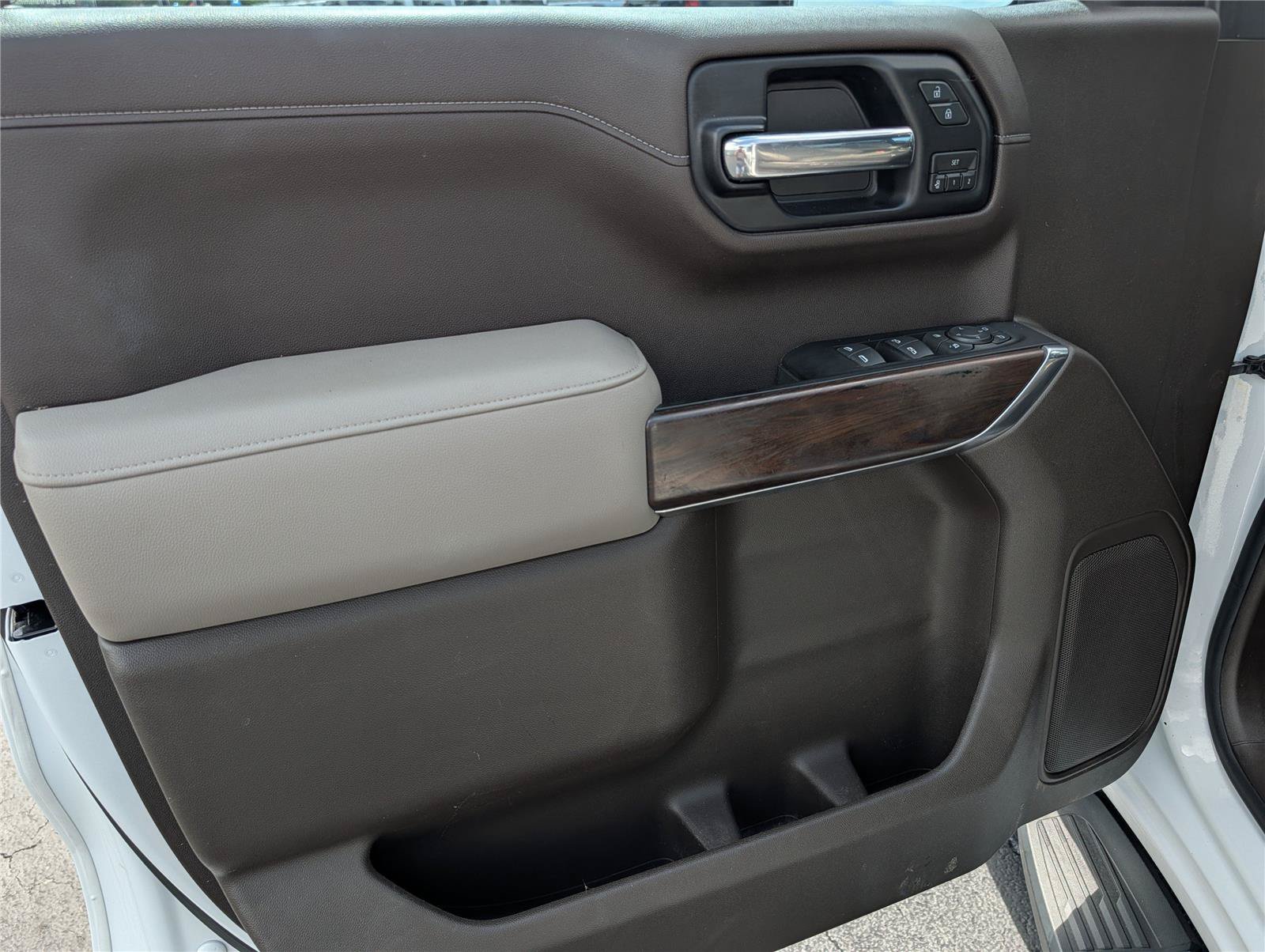 Used 2019 GMC Sierra 1500 SLT AWD/4WD image 15