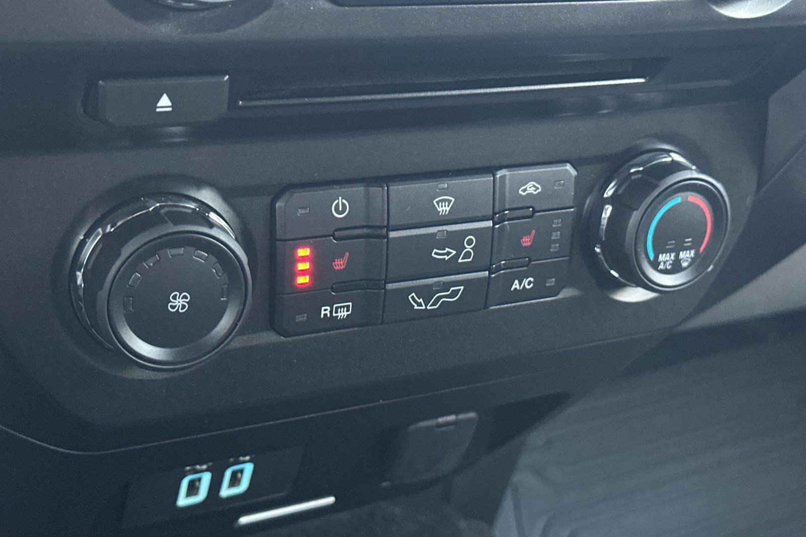 Used 2018 Ford F150 XLT w/ Equipment Group 302A Luxury image 20