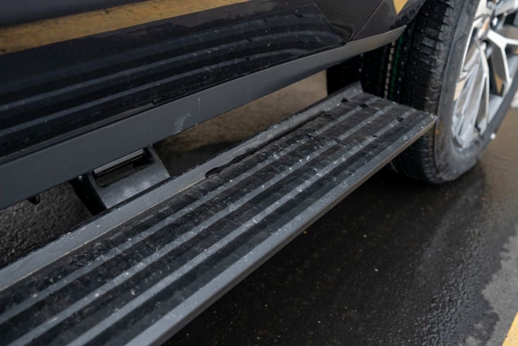 New 2026 Chevrolet Suburban High Country image 13