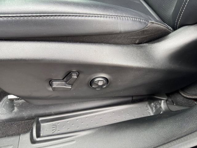 Certified 2025 Chrysler Pacifica Select image 15