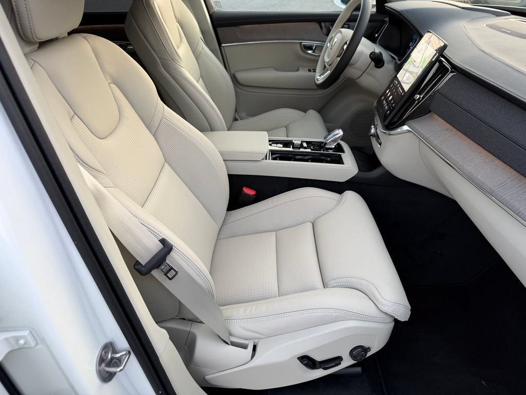 New 2026 Volvo XC90 T8 Ultra AWD/4WD image 9