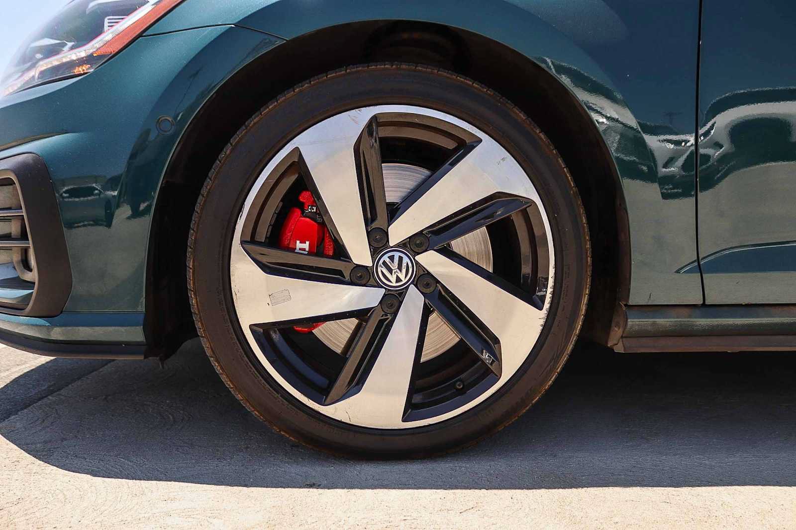 Used 2019 Volkswagen GTI 4-Door FWD image 11