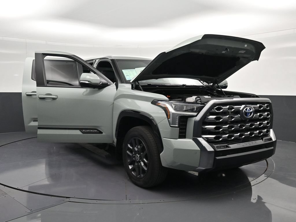 Used 2024 Toyota Tundra Platinum AWD/4WD image 29