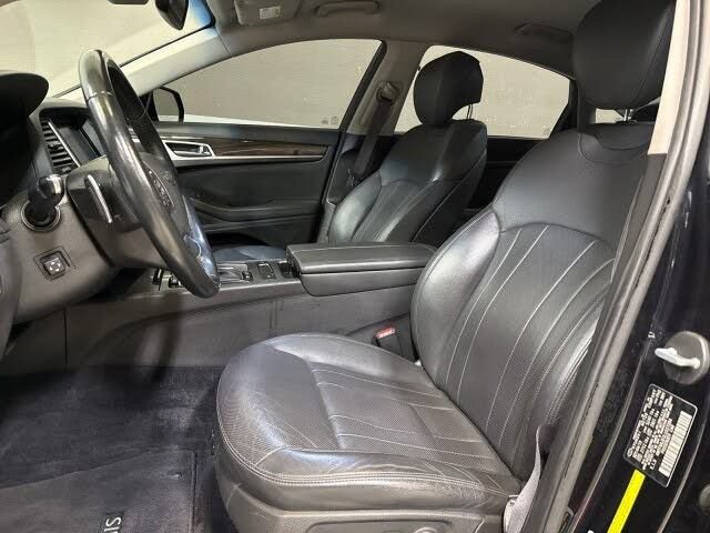 Used 2020 Genesis G80 3.8 RWD image 13