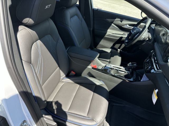 New 2026 Buick Envista Sport Touring FWD image 27