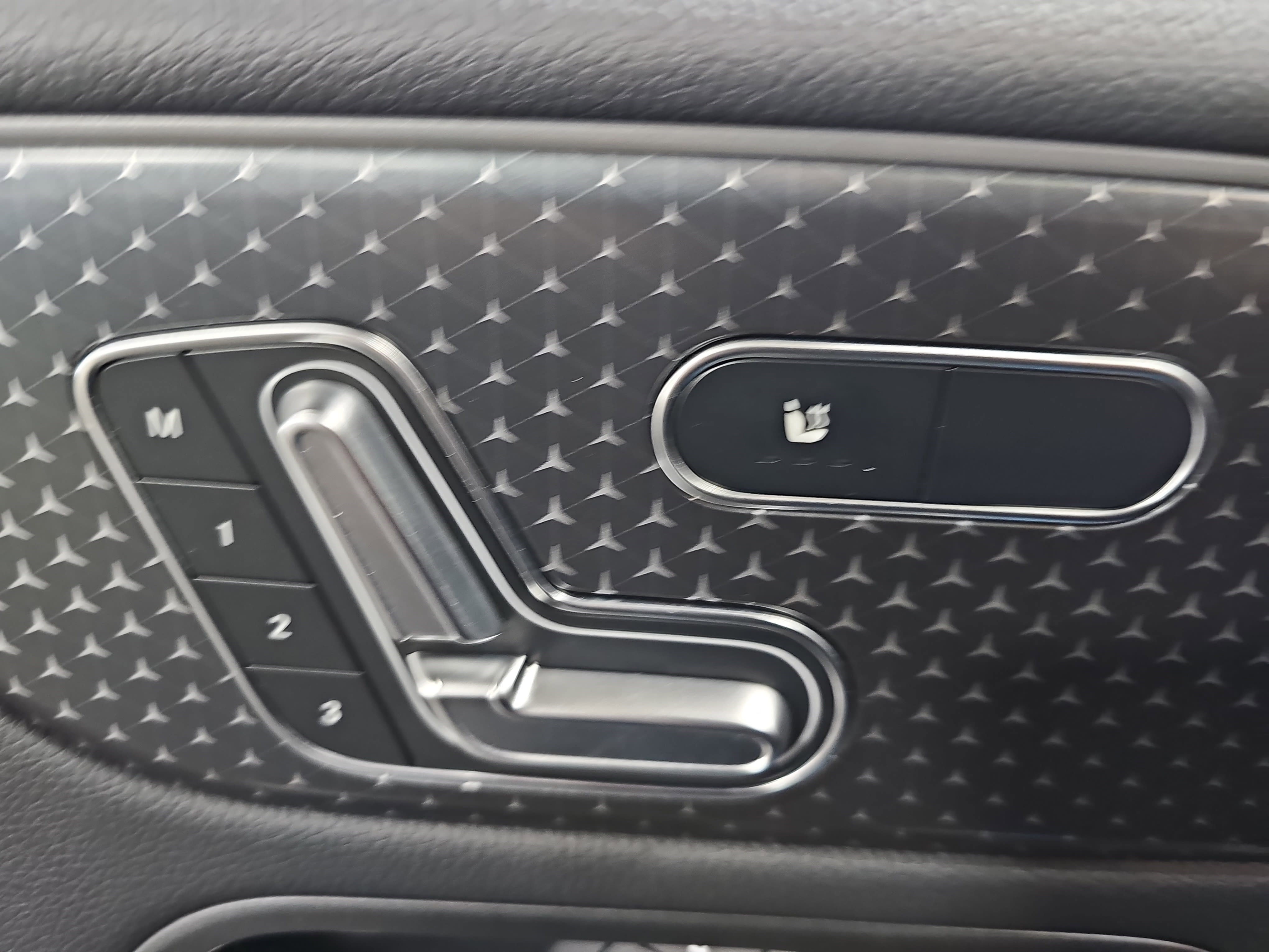 Certified 2024 Mercedes-Benz EQB 250+ image 31