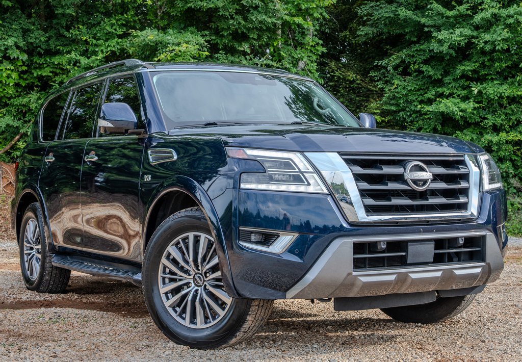 Used 2022 Nissan Armada SL w/ Captain's Chairs Package RWD image 7