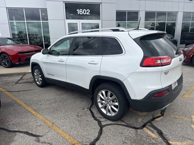 Used 2017 Jeep Cherokee Limited FWD image 4