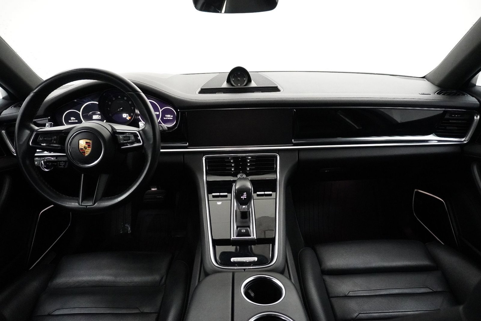 Used 2022 Porsche Panamera 4 w/ Premium Package image 17