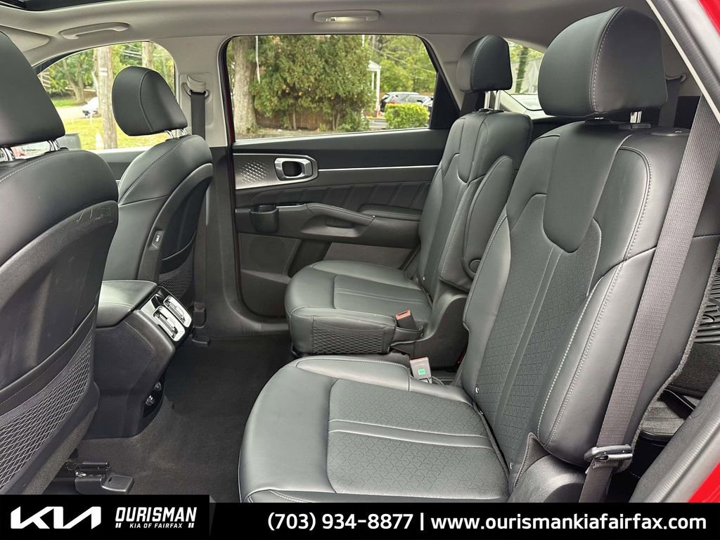Used 2022 Kia Sorento SX w/ Panoramic Sunroof Package image 23