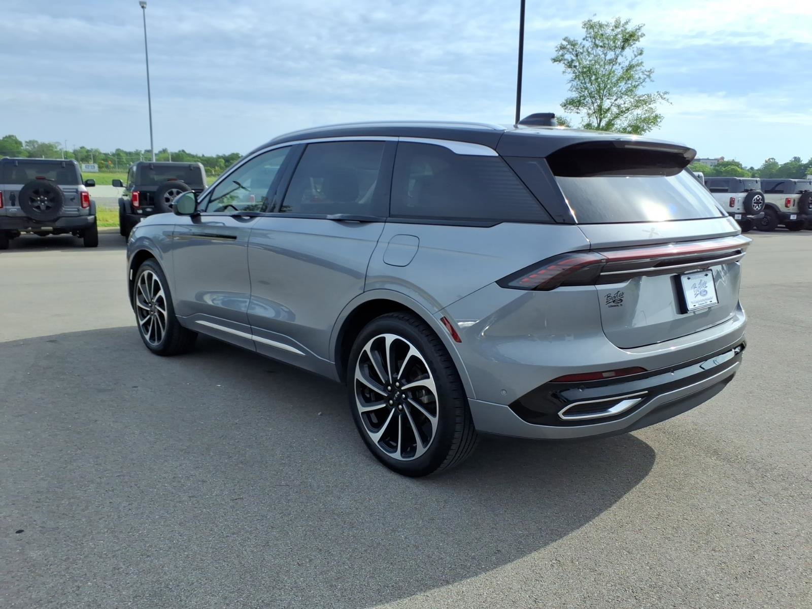 Used 2024 Lincoln Nautilus Black Label AWD/4WD image 5
