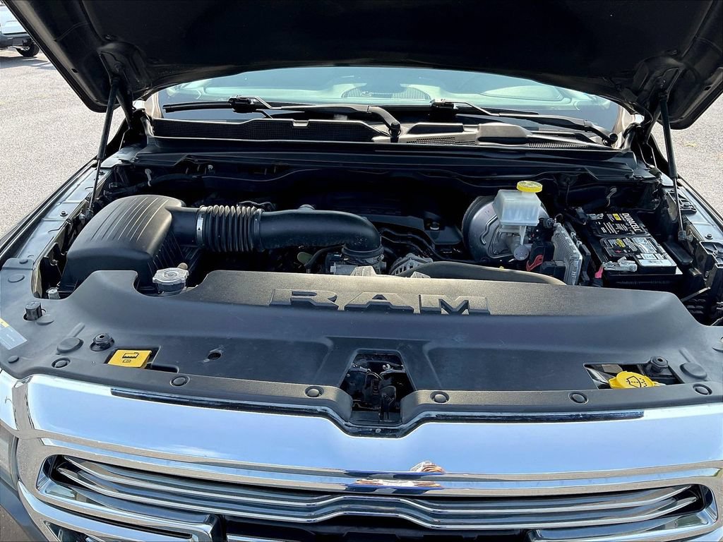 Used 2019 RAM 1500 Laramie AWD/4WD image 35