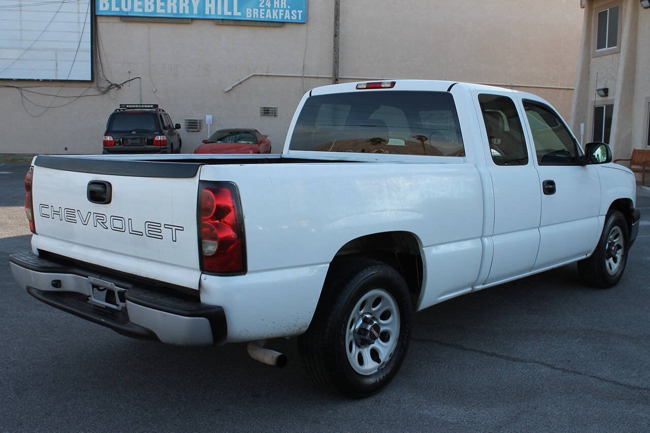 Used 2006 Chevrolet Silverado 1500 W/T RWD image 10