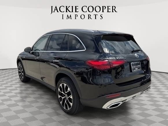 New 2025 Mercedes-Benz GLC 350e 4MATIC image 3