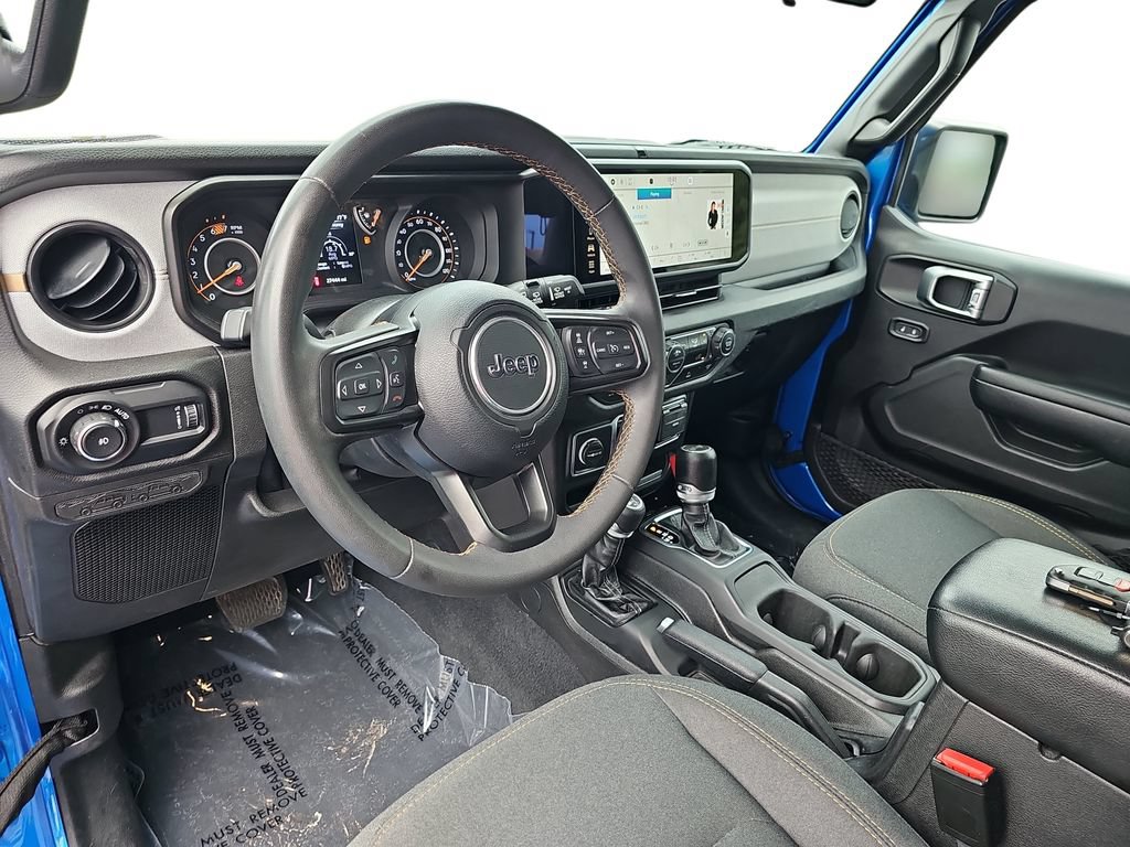 Used 2024 Jeep Wrangler Unlimited Sport AWD/4WD image 16
