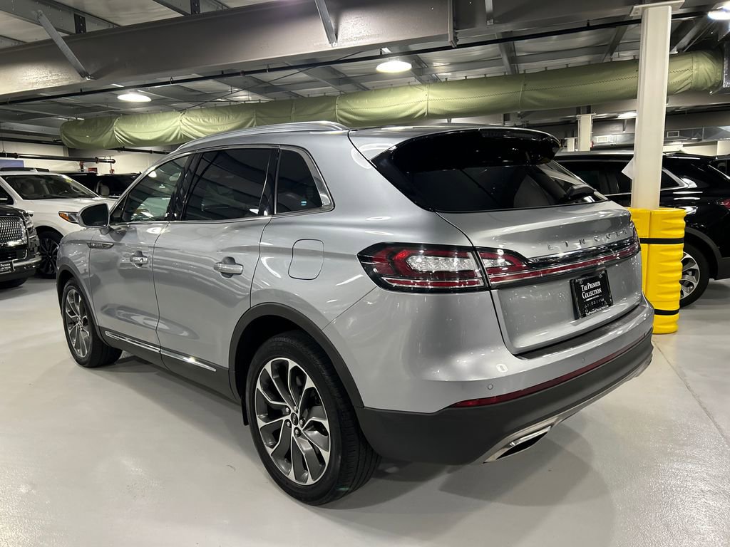 Certified 2022 Lincoln Nautilus Reserve AWD/4WD image 4