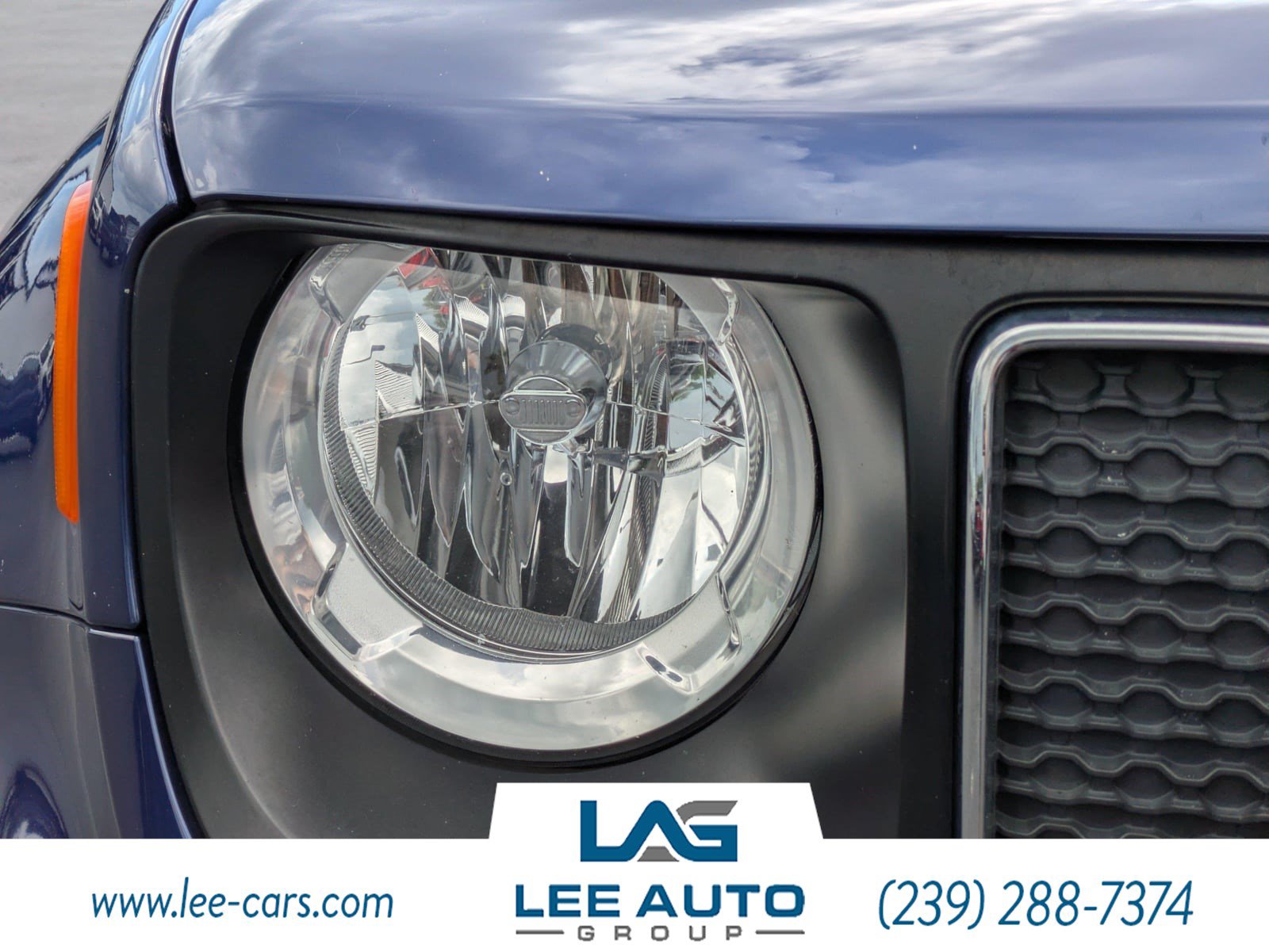 Used 2019 Jeep Renegade Latitude FWD image 9