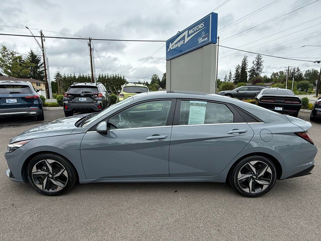 Used 2021 Hyundai Elantra Limited w/ Cargo Package FWD image 2