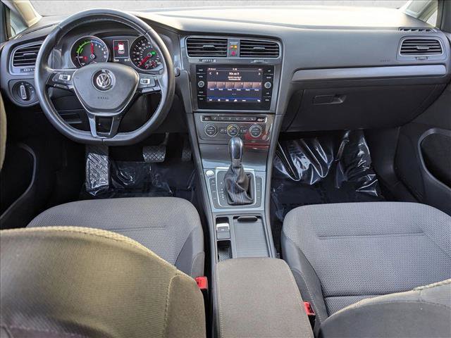 Used 2019 Volkswagen e-Golf SE w/ Driver Assistance Package image 16