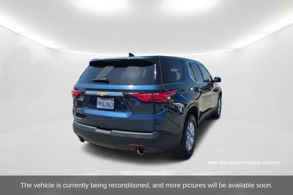 Used 2022 Chevrolet Traverse LS FWD image 6