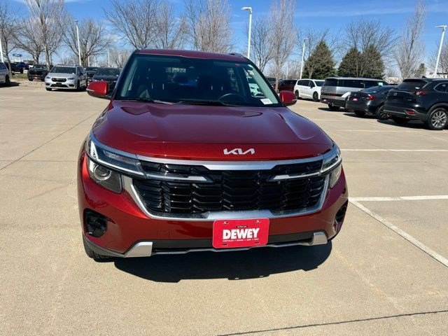 Used 2024 Kia Seltos S AWD/4WD image 2
