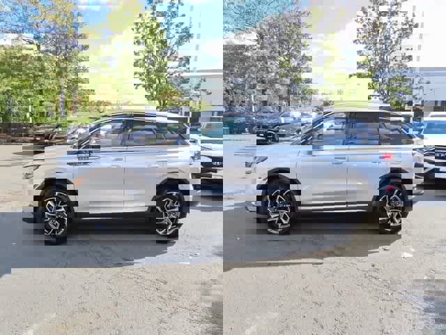 Used 2020 Lincoln Corsair AWD w/ Equipment Group 101A image 3