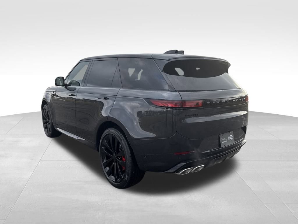 New 2026 Land Rover Range Rover Sport Dynamic SE image 3