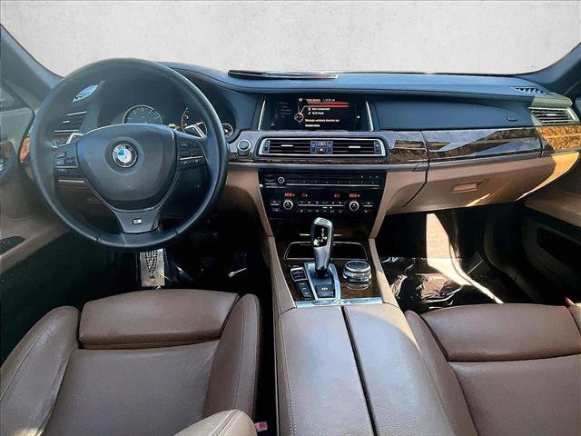 Used 2015 BMW 740Li xDrive image 16