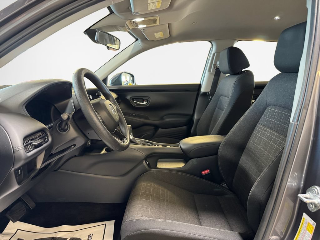 Used 2023 Honda HR-V LX image 12
