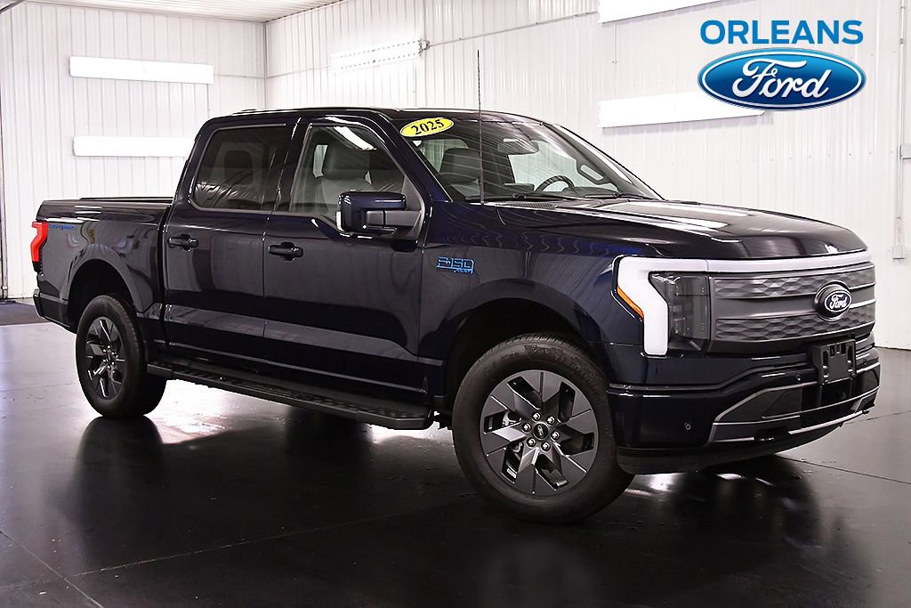 Used 2025 Ford F150 Lightning Lariat AWD/4WD image 1