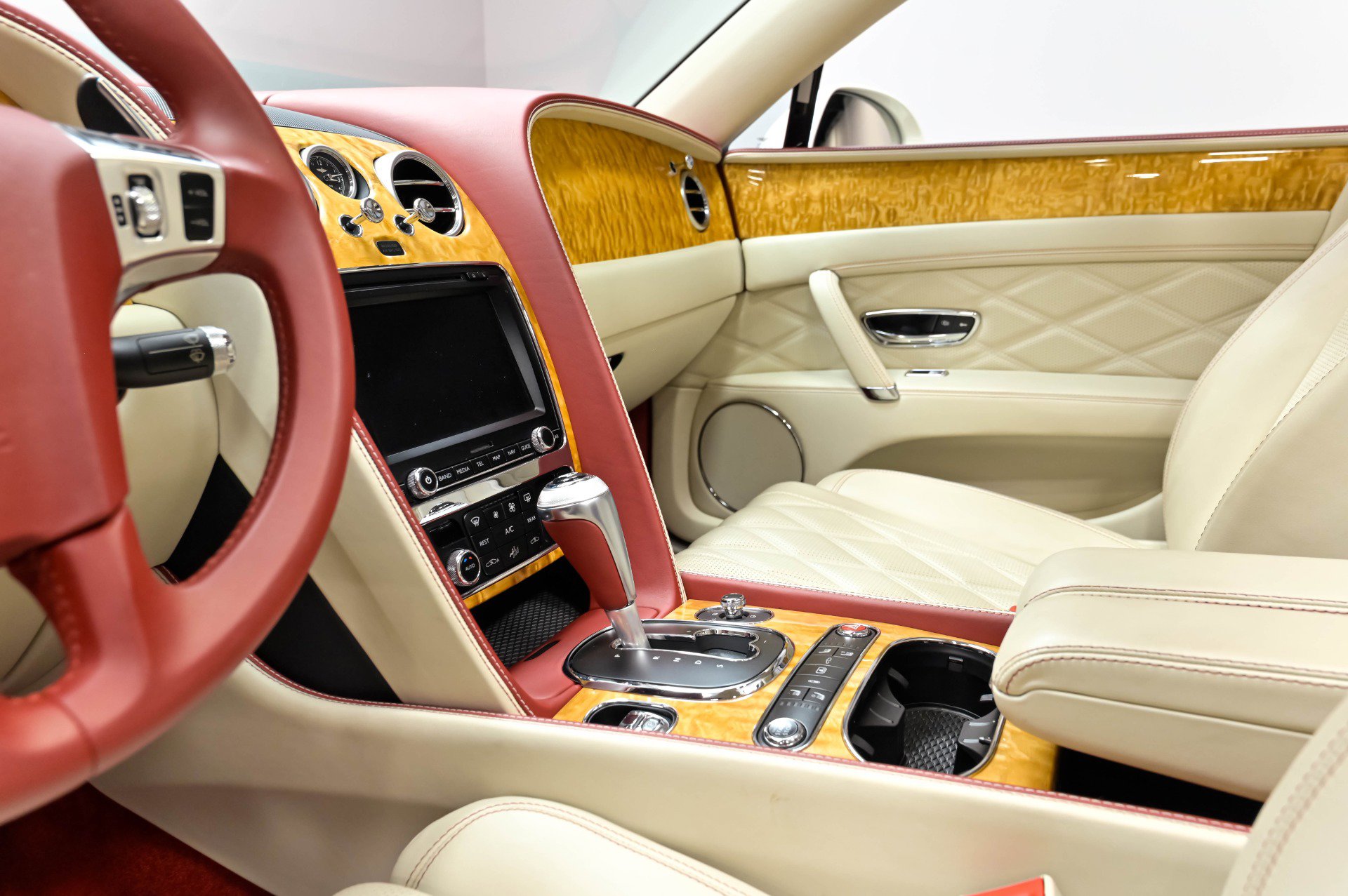 Used 2016 Bentley Flying Spur W12 AWD/4WD image 13