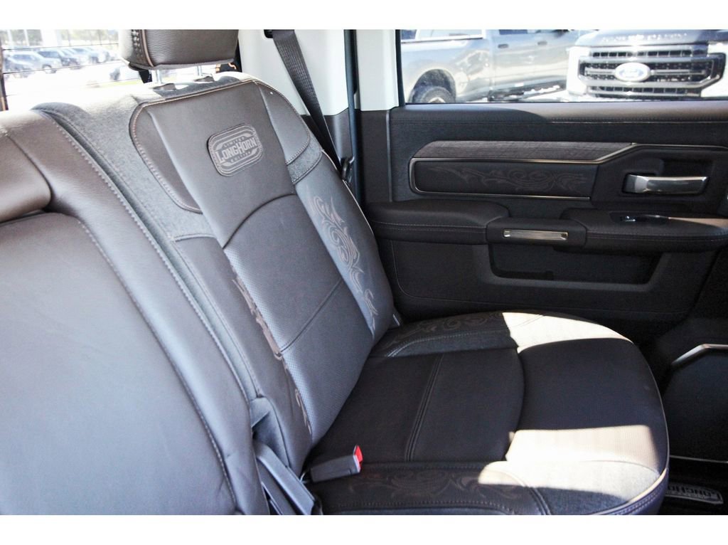 Used 2025 RAM 3500 Longhorn image 15