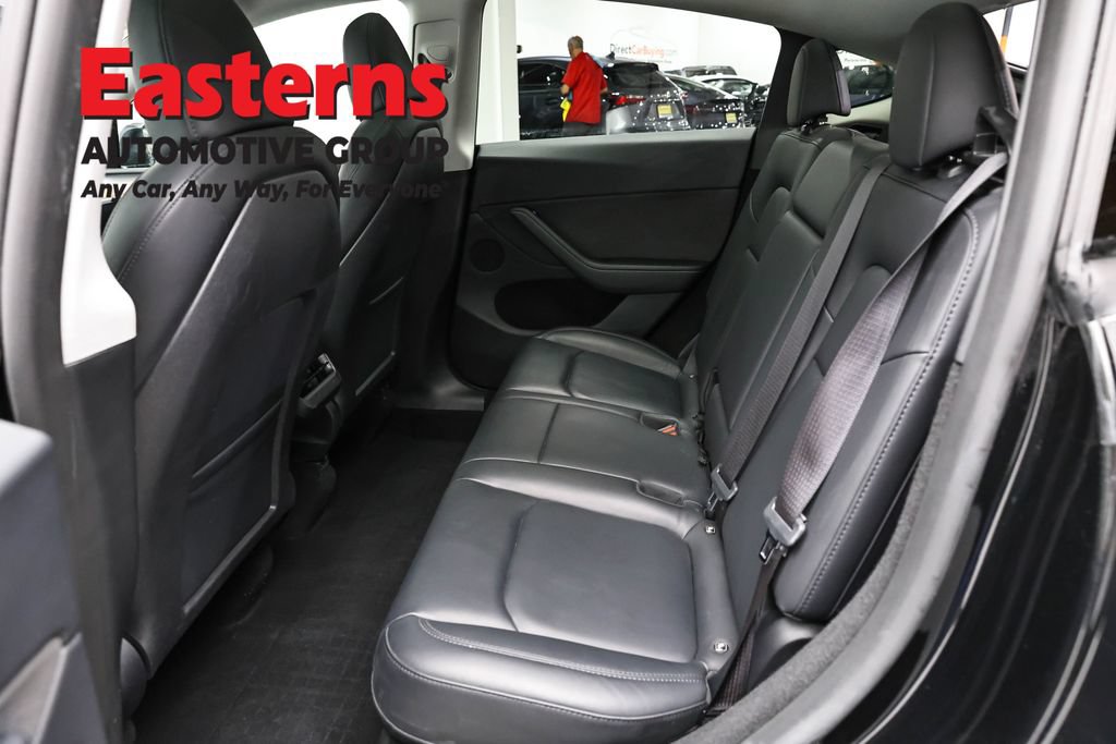 Used 2024 Tesla Model Y Long Range AWD/4WD image 16