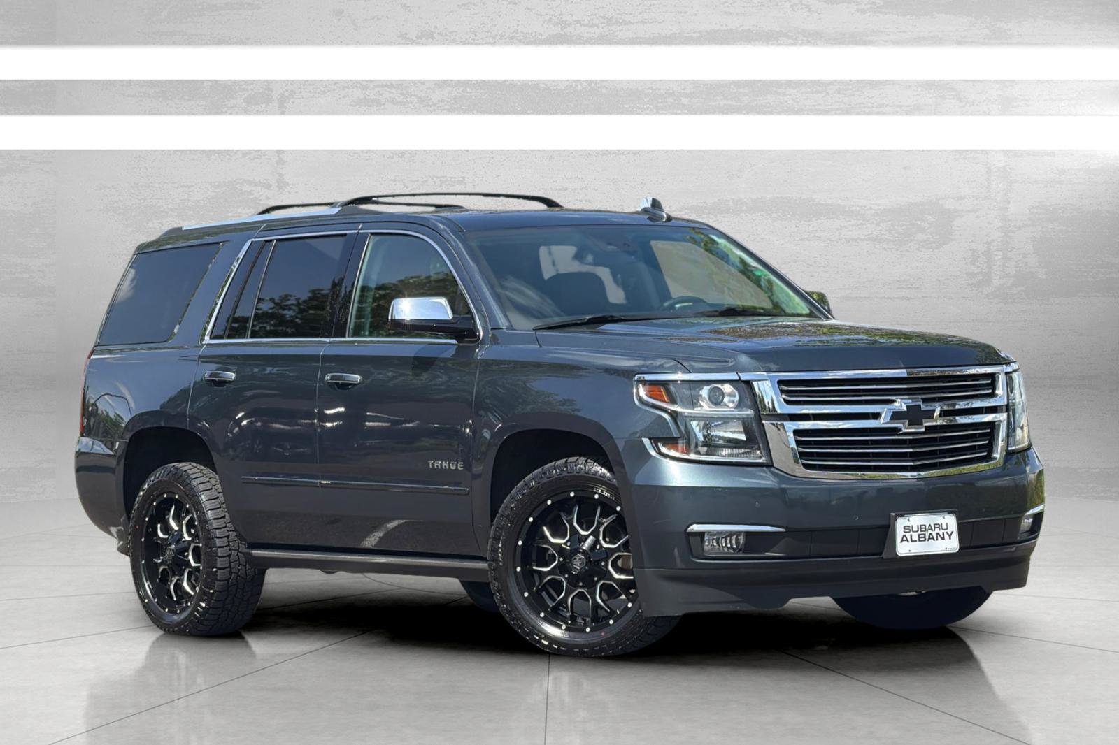 Used 2020 Chevrolet Tahoe Premier w/ Premier Plus Edition AWD/4WD image 2