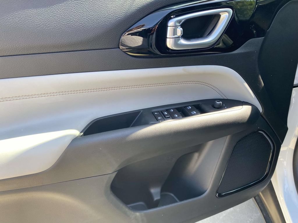 New 2026 Jeep Compass Limited AWD/4WD image 17