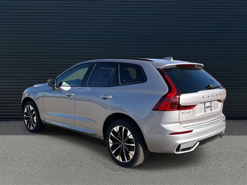 Used 2026 Volvo XC60 B5 Plus w/ Protection Package Premier AWD/4WD image 7