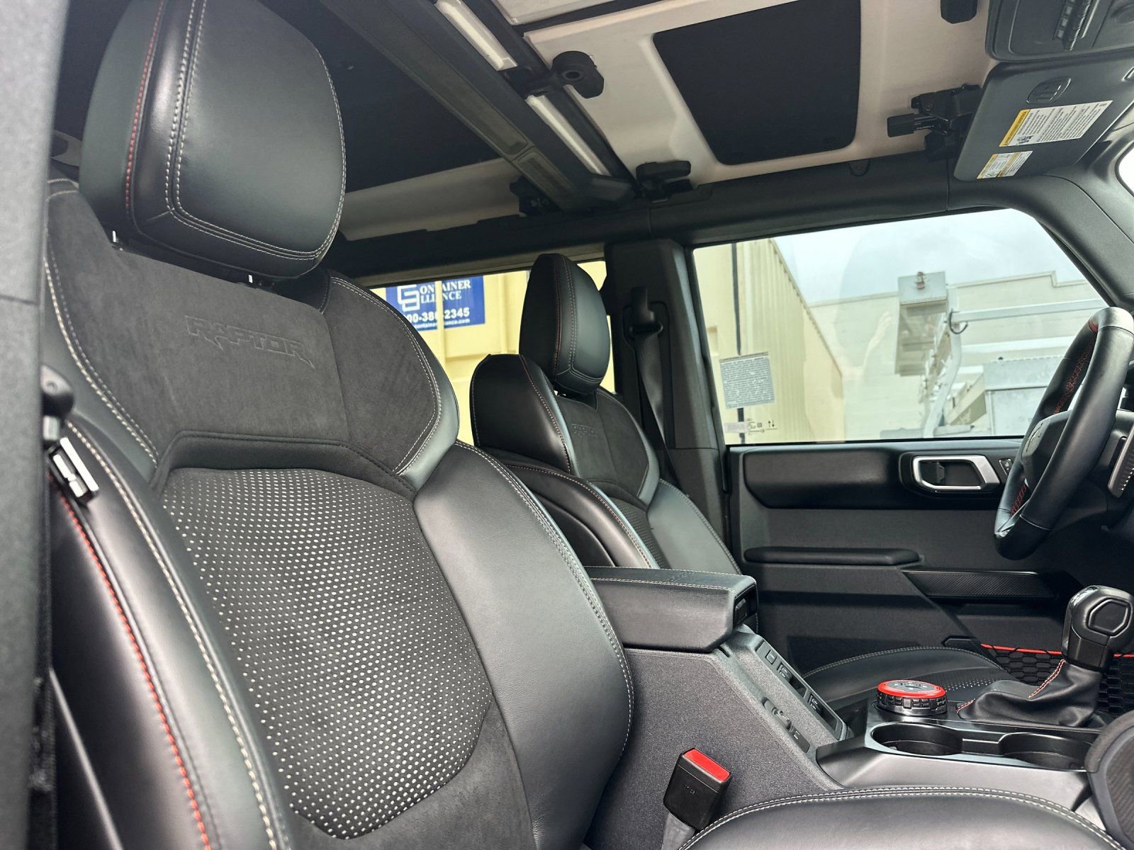 Used 2025 Ford Bronco Raptor AWD/4WD image 19