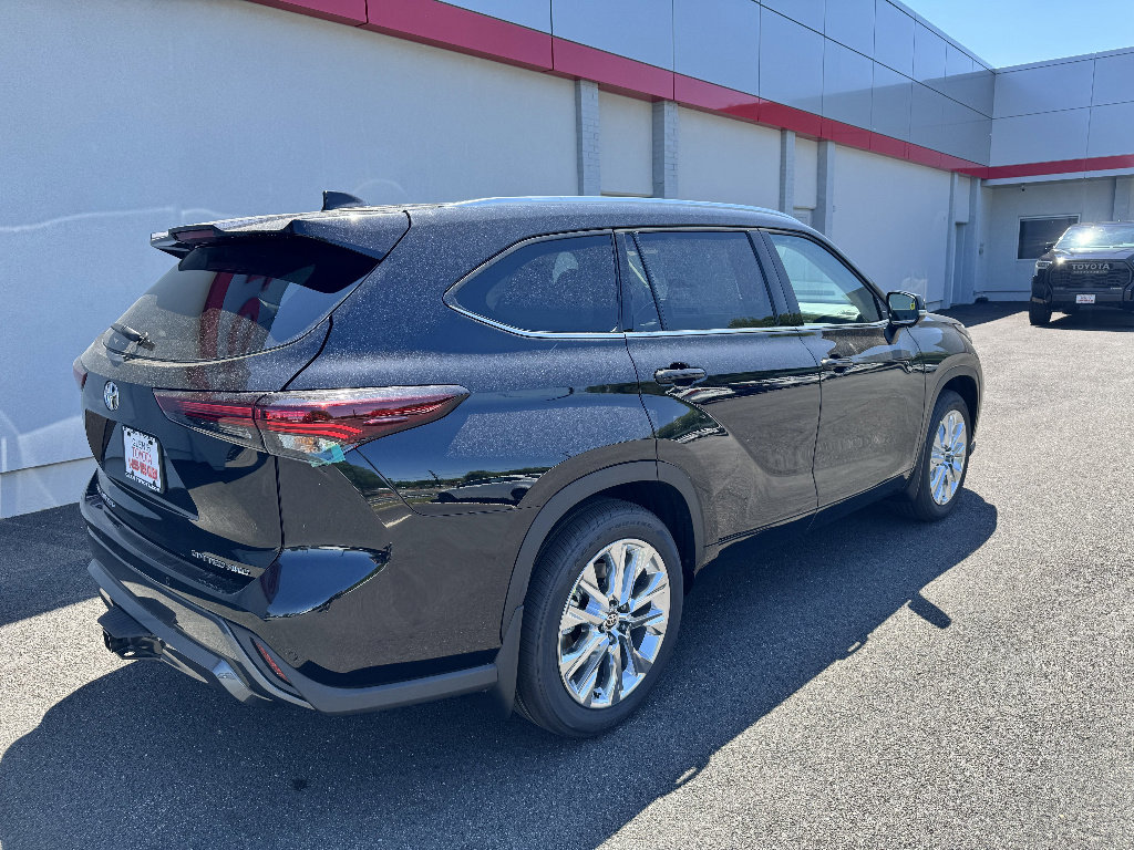 New 2026 Toyota Highlander Limited AWD/4WD image 5