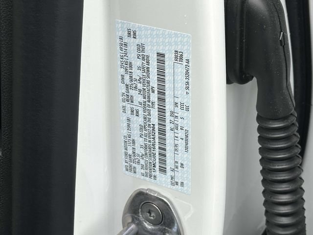 New 2024 Ford Escape SE w/ PHEV Premium Package FWD image 16