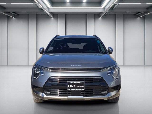 Certified 2025 Kia Niro EX Touring FWD image 2