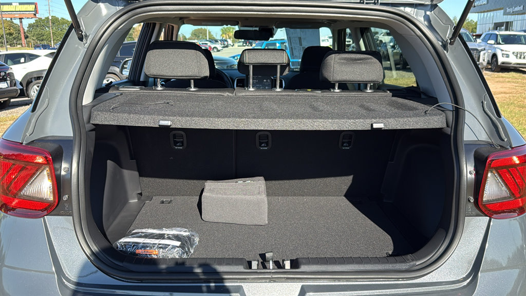 New 2026 Hyundai Venue SEL FWD image 10
