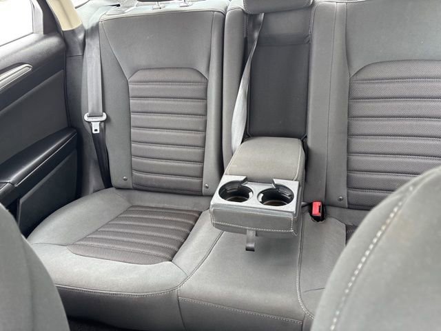 Used 2019 Ford Fusion SE image 29