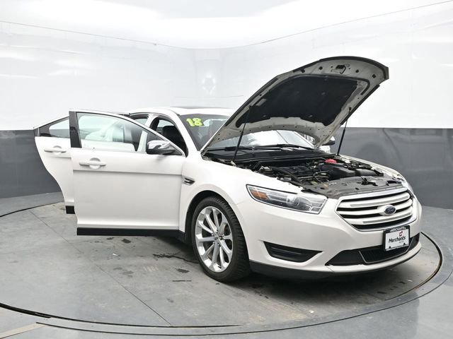 Used 2018 Ford Taurus Limited AWD/4WD image 43