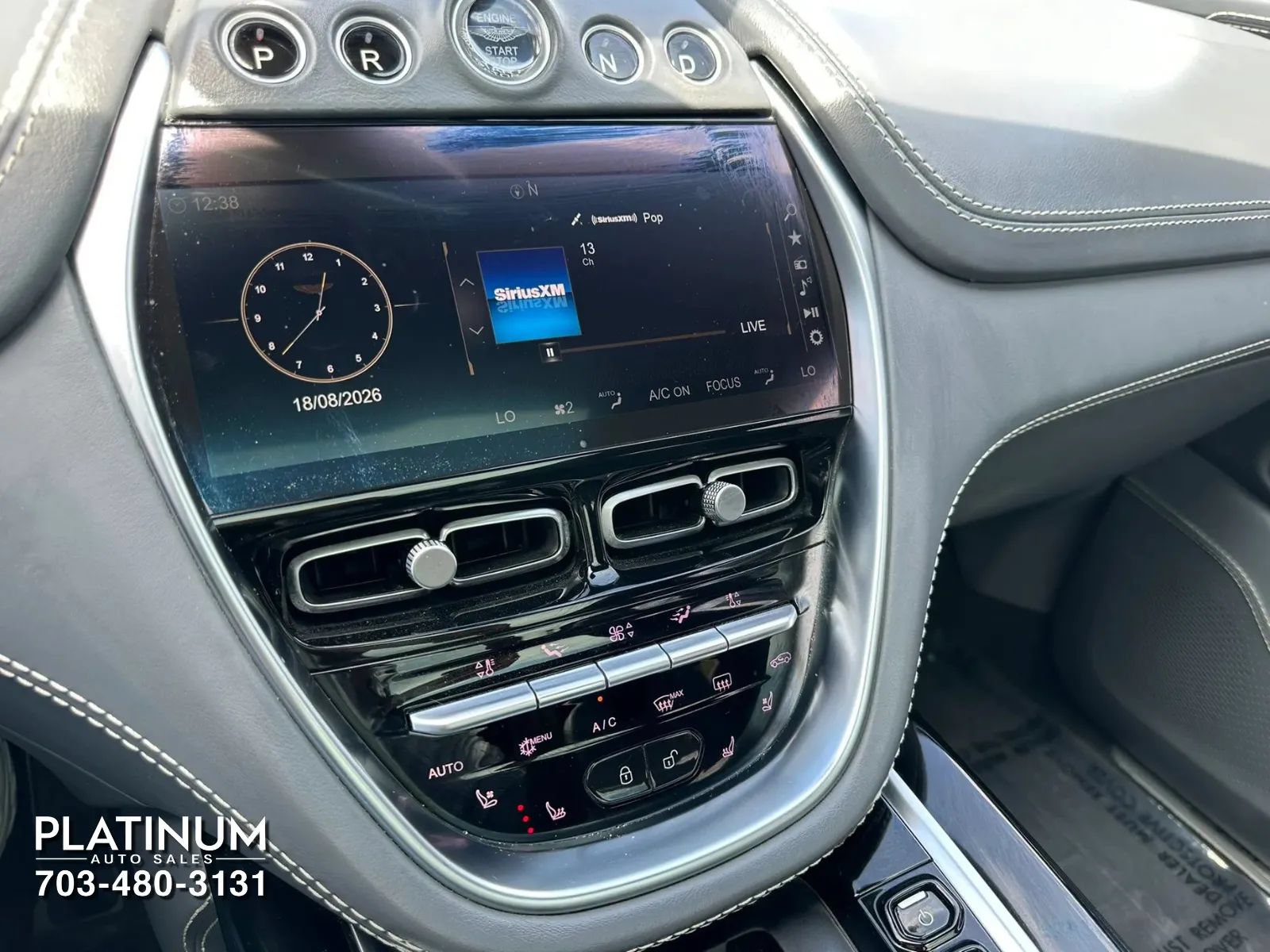 Used 2021 Aston Martin DBX AWD/4WD image 12